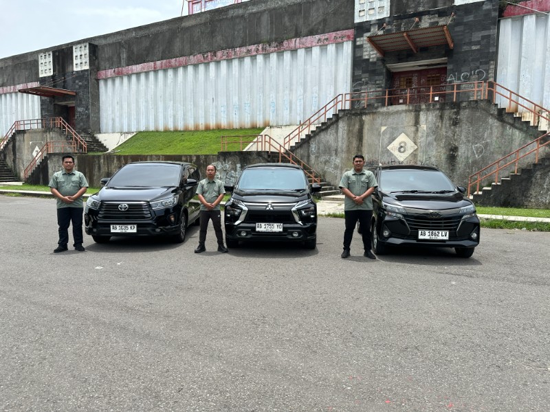 Layanan Sewa Mobil + Driver